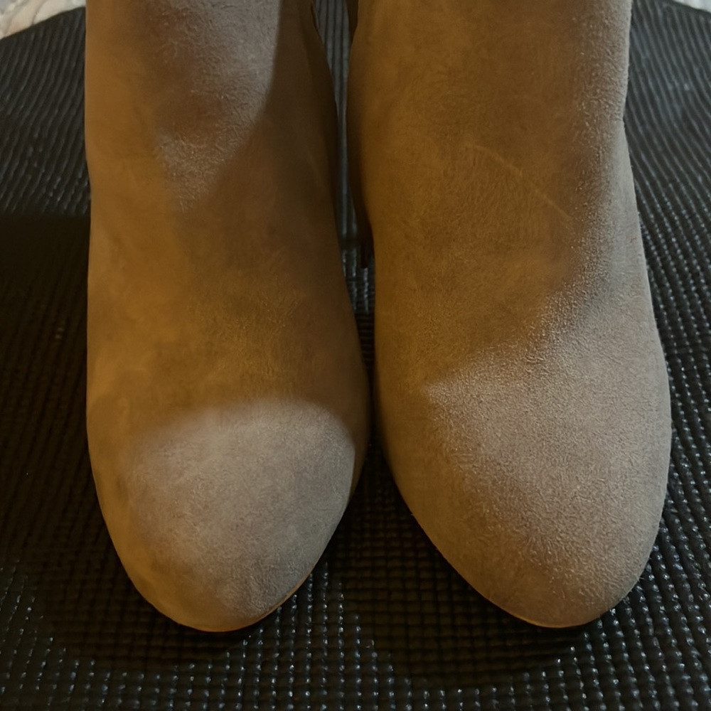 Suede Booty - Picture 3 of 4